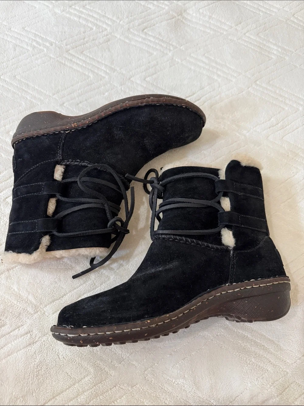 UGG Caspia Black Suede Lace-Up Winter Boots with Cream Shearling